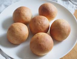 お母さんのためのリフレッシュ講座　「簡単レンジで丸パン作り」